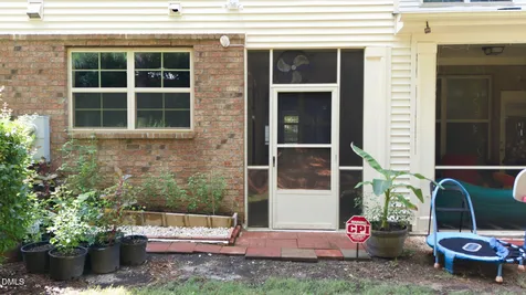734 Davenbury Way Cary NC 27513