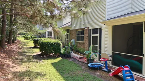 734 Davenbury Way Cary NC 27513