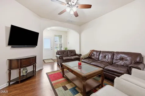 734 Davenbury Way Cary NC 27513