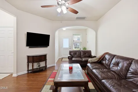 734 Davenbury Way Cary NC 27513