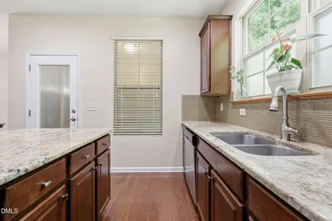 734 Davenbury Way Cary NC 27513