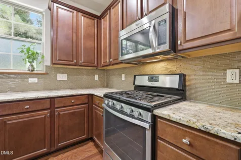734 Davenbury Way Cary NC 27513