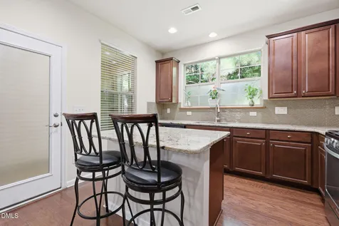 734 Davenbury Way Cary NC 27513