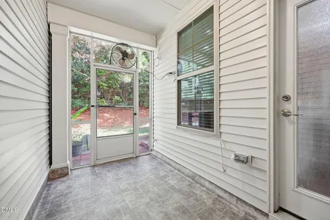 734 Davenbury Way Cary NC 27513