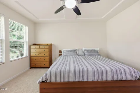 734 Davenbury Way Cary NC 27513