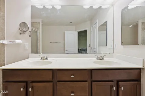 734 Davenbury Way Cary NC 27513