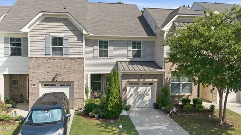 734 Davenbury Way Cary NC 27513