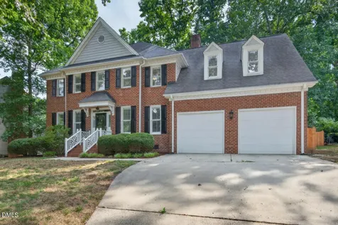 202 Stoneleigh Drive Cary NC 27511