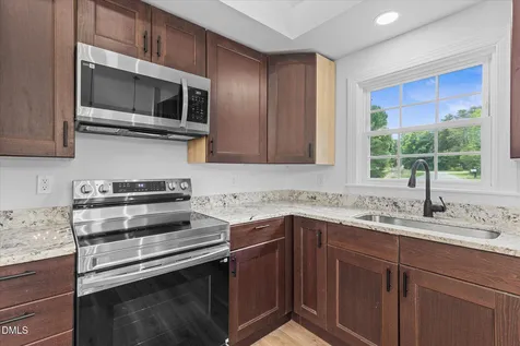 426 Fitch Drive Mebane NC 27302