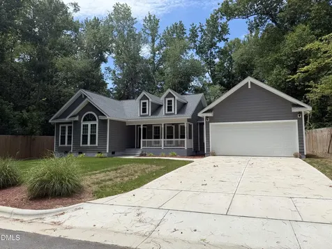 820 E Cardinal Drive Fuquay Varina NC 27526