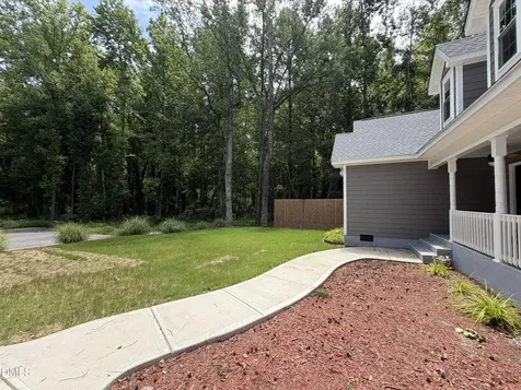 820 E Cardinal Drive Fuquay Varina NC 27526