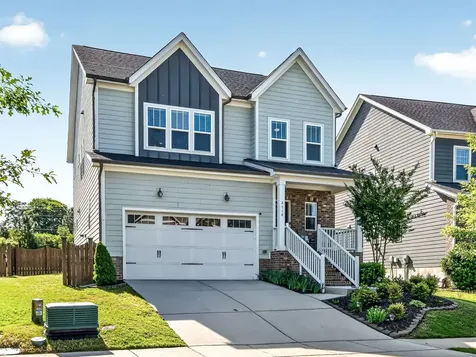 2516 Glade Mill Court Fuquay Varina NC 27526