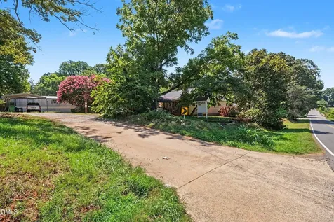 1678 Stone St Extension Mebane NC 27302