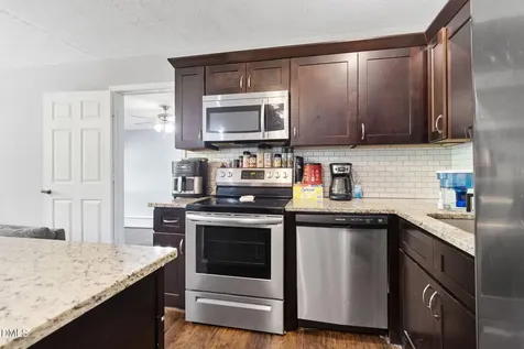 1614 Gardenia Avenue Fayetteville NC 28311