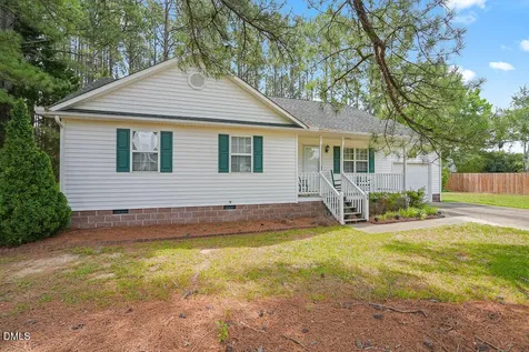 48 Hammerstone Drive Fuquay Varina NC 27526