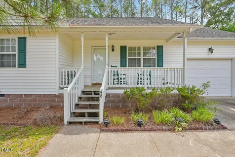 48 Hammerstone Drive Fuquay Varina NC 27526