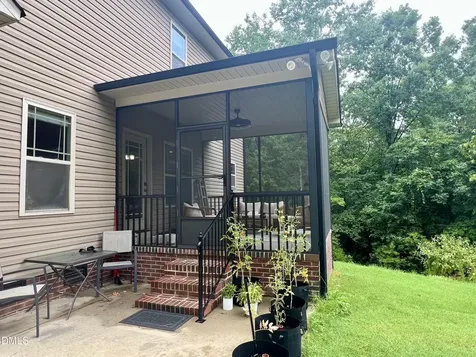 335 Gwendolyn Way Fuquay Varina NC 27526