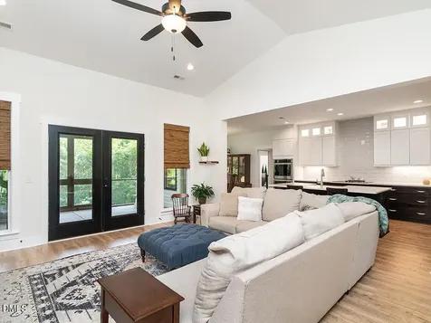 1805 Merritt Trail Burlington NC 27217