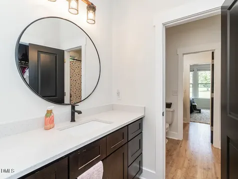 1805 Merritt Trail Burlington NC 27217
