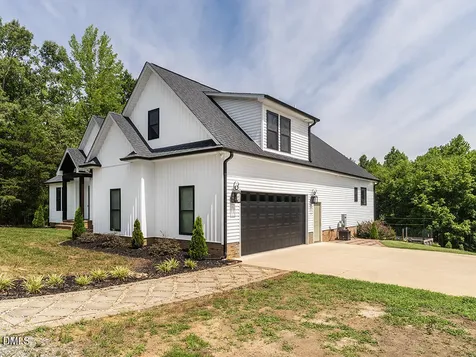 1805 Merritt Trail Burlington NC 27217
