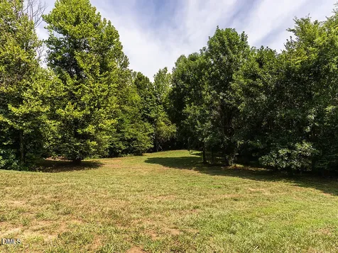 1805 Merritt Trail Burlington NC 27217