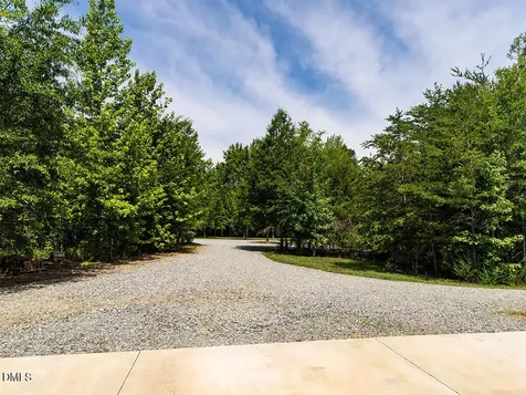 1805 Merritt Trail Burlington NC 27217