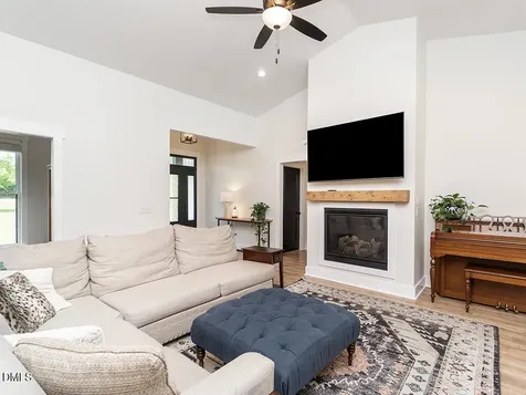 1805 Merritt Trail Burlington NC 27217