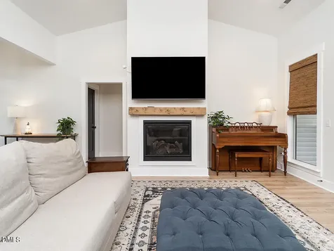 1805 Merritt Trail Burlington NC 27217