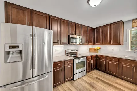 906 Ribbonleaf Lane Fuquay Varina NC 27526