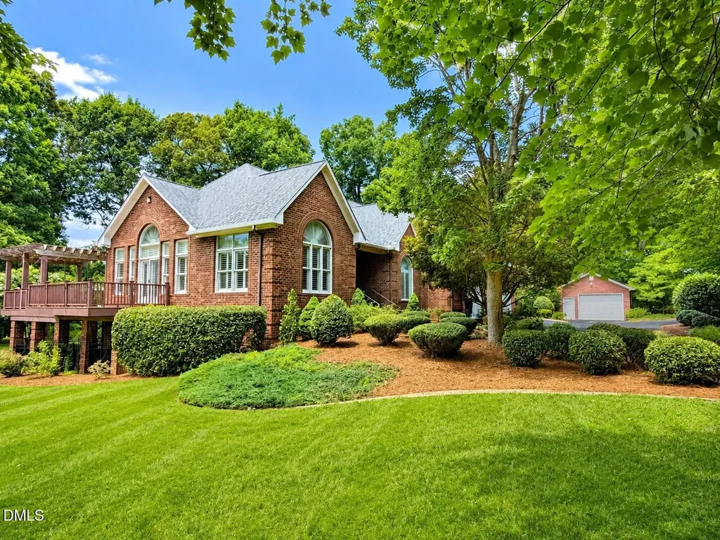 527 Nassau Trail Asheboro NC 27205