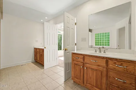 1021 Reaves Drive Chapel Hill NC 27516