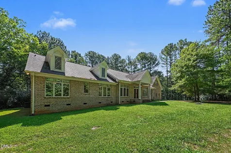 1021 Reaves Drive Chapel Hill NC 27516