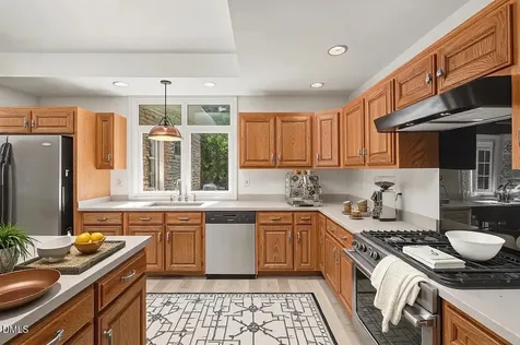 1021 Reaves Drive Chapel Hill NC 27516