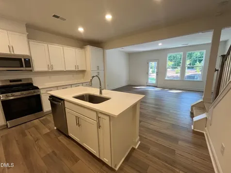 1326 Hammond Drive Mebane NC 27302