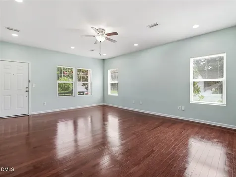 27 Blakeford Drive Wendell NC 27591