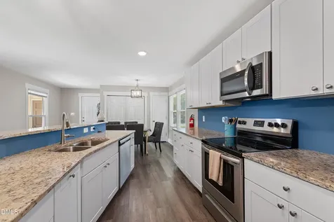 1002 E Maplewood Drive Benson NC 27504
