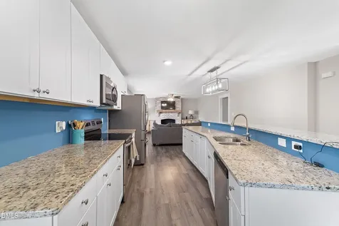 1002 E Maplewood Drive Benson NC 27504