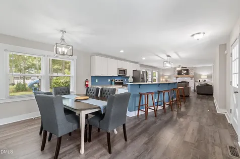 1002 E Maplewood Drive Benson NC 27504