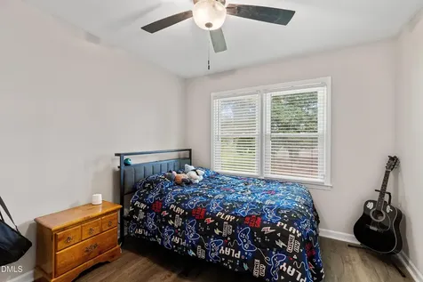1002 E Maplewood Drive Benson NC 27504