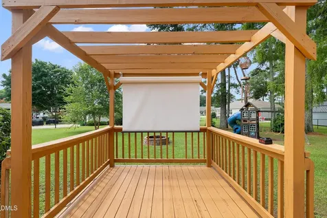 1002 E Maplewood Drive Benson NC 27504