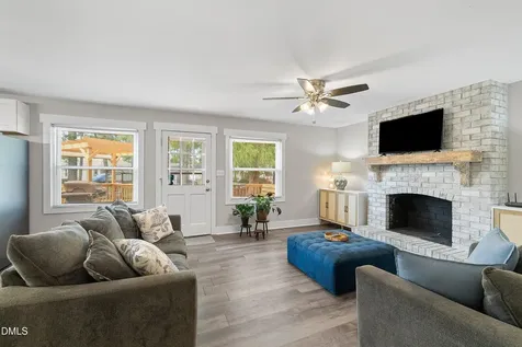 1002 E Maplewood Drive Benson NC 27504