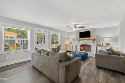1002 E Maplewood Drive Benson NC 27504