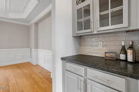 902 Ravendale Place Cary NC 27513