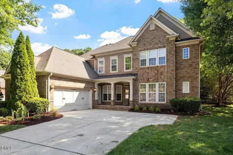 902 Ravendale Place Cary NC 27513