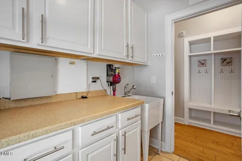 902 Ravendale Place Cary NC 27513