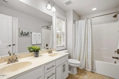 902 Ravendale Place Cary NC 27513