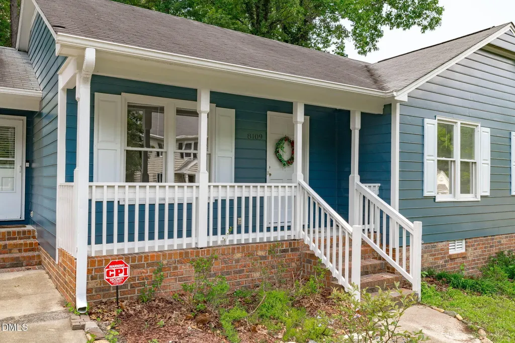 8109 Round Oak Road Raleigh NC 27616