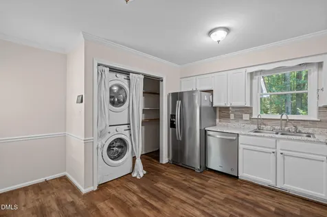 8109 Round Oak Road Raleigh NC 27616