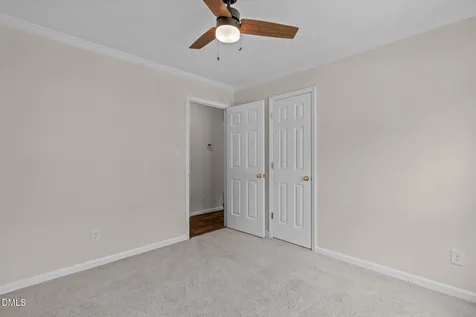 8109 Round Oak Road Raleigh NC 27616