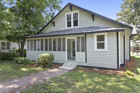 220 Beaman Street Clinton NC 28328